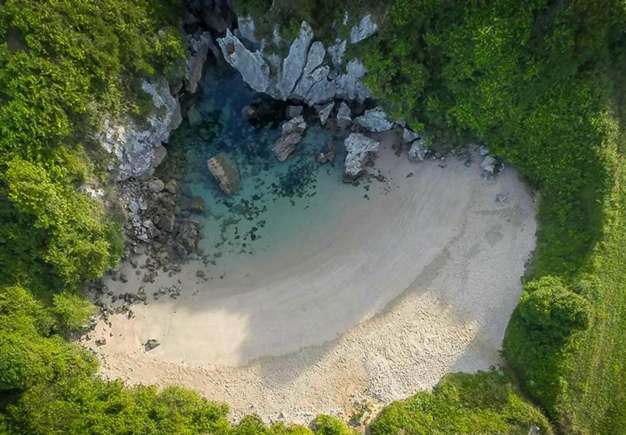 La Cueva De Villahormes Esterno foto